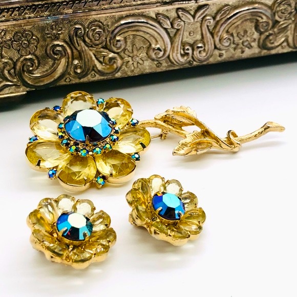 Vintage Cadmium Glass Flower Rhinestone Brooch Demi Parure Set